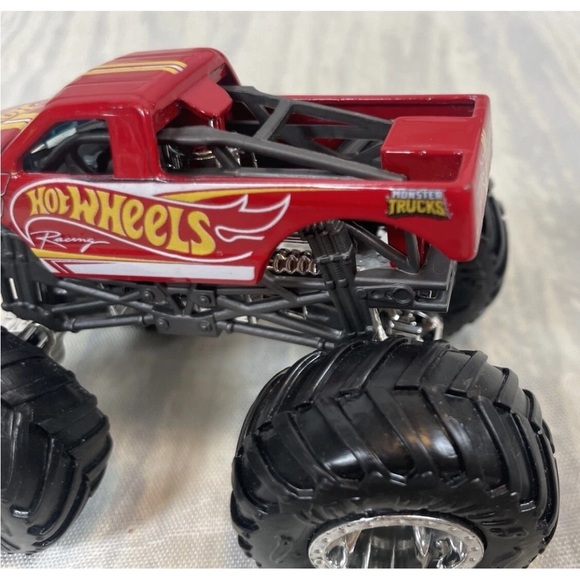 Hot Wheels Red #3 Racing Monster Jam Truck Big Wheel Excellent Condition Car - Picture 5 of 10